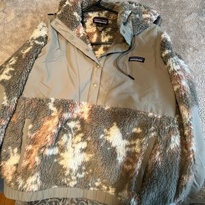 Patagonia fleece jacket